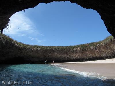 La Playa Escondida